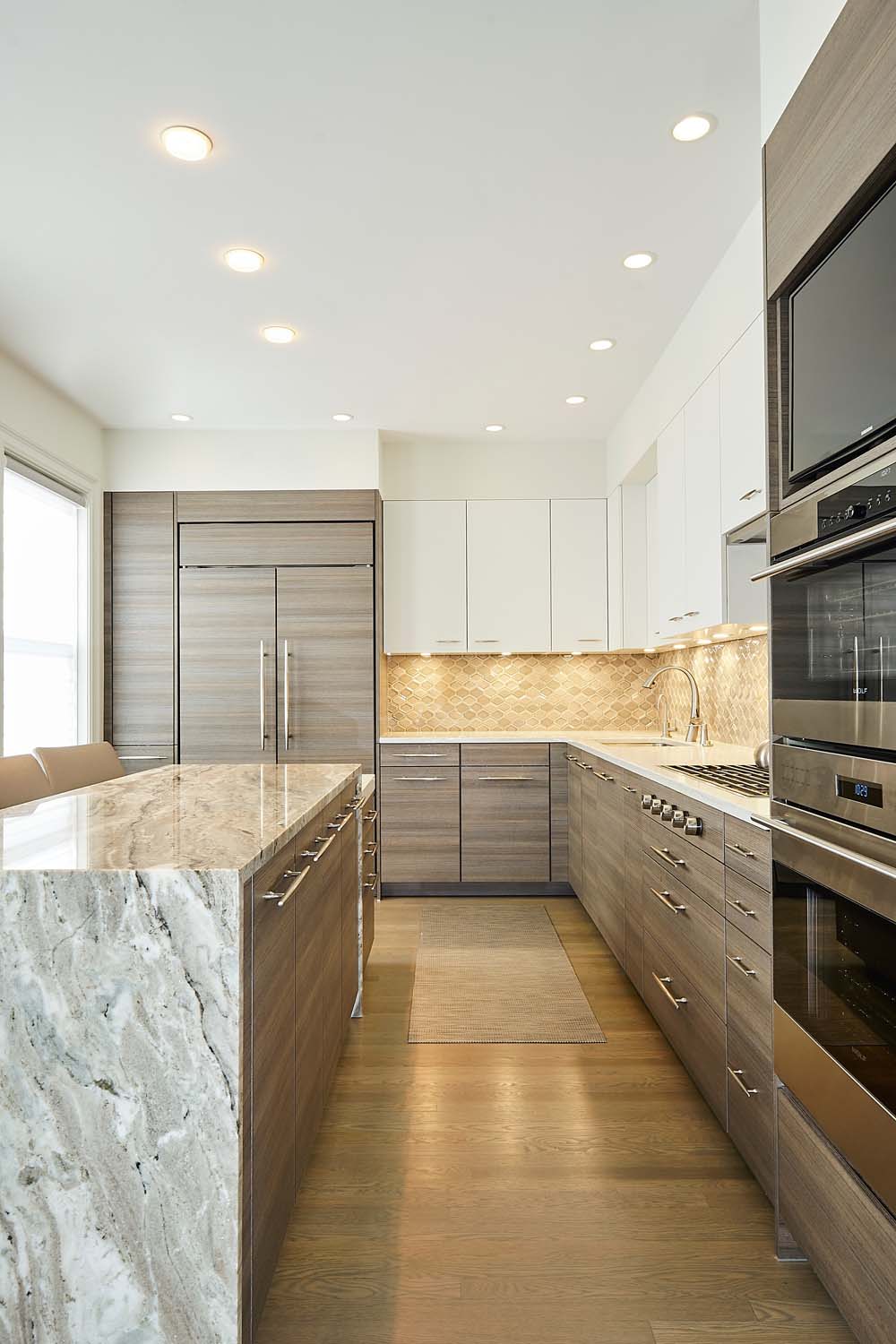 <div><a class="lk-pinterest" href="https://pinterest.com/pin/create/button/?url=https://e5o3ii46cif.exactdn.com/wp-content/uploads/2024/08/33-Brookline-Condominium-Kitchen-02.jpg?strip=all&lossy=1&ssl=1" rel="nofollow noopener noreferrer" target="_blank">Pinterest</a></div>
<div><a class="lk-email" href="mailto:?subject=Brookline Condominium Kitchen&body=https://www.leekimball.com/portfolio2/contemporary-urban-kitchen/" target="_blank" rel="noopener">Email</a></div>
<div><a class="lk-copy">Link</a></div>
