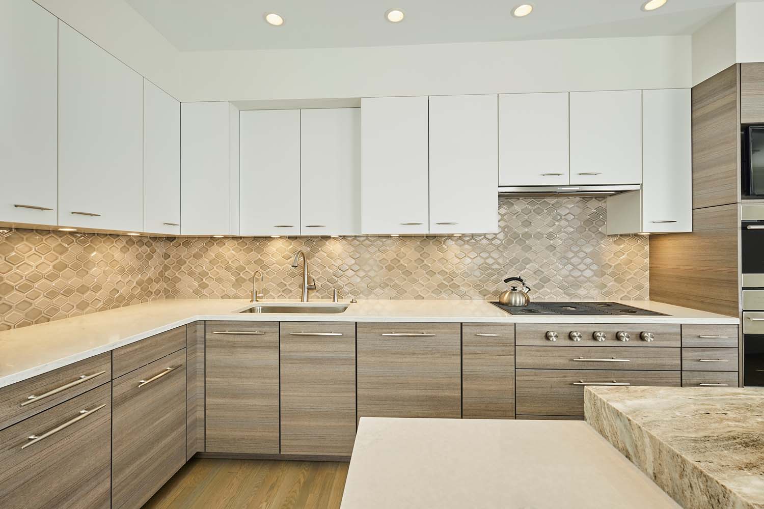 <div><a class="lk-pinterest" href="https://pinterest.com/pin/create/button/?url=https://e5o3ii46cif.exactdn.com/wp-content/uploads/2024/08/33-Brookline-Condominium-Kitchen-04.jpg?strip=all&lossy=1&ssl=1" rel="nofollow noopener noreferrer" target="_blank">Pinterest</a></div>
<div><a class="lk-email" href="mailto:?subject=Brookline Condominium Kitchen&body=https://www.leekimball.com/portfolio2/contemporary-urban-kitchen/" target="_blank" rel="noopener">Email</a></div>
<div><a class="lk-copy">Link</a></div>
