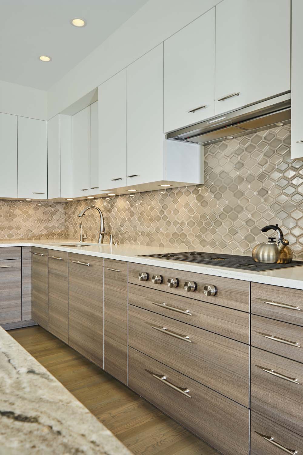 <div><a class="lk-pinterest" href="https://pinterest.com/pin/create/button/?url=https://e5o3ii46cif.exactdn.com/wp-content/uploads/2024/08/33-Brookline-Condominium-Kitchen-06.jpg?strip=all&lossy=1&ssl=1" rel="nofollow noopener noreferrer" target="_blank">Pinterest</a></div>
<div><a class="lk-email" href="mailto:?subject=Brookline Condominium Kitchen&body=https://www.leekimball.com/portfolio2/contemporary-urban-kitchen/" target="_blank" rel="noopener">Email</a></div>
<div><a class="lk-copy">Link</a></div>
