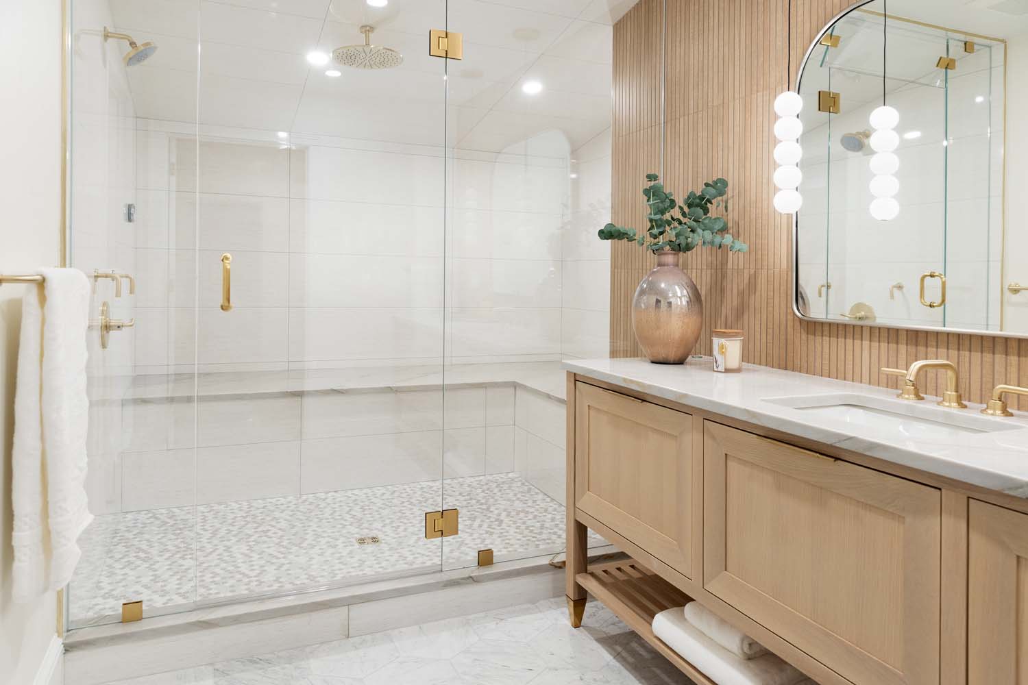 Bathroom Walk-in Shower White and Wood